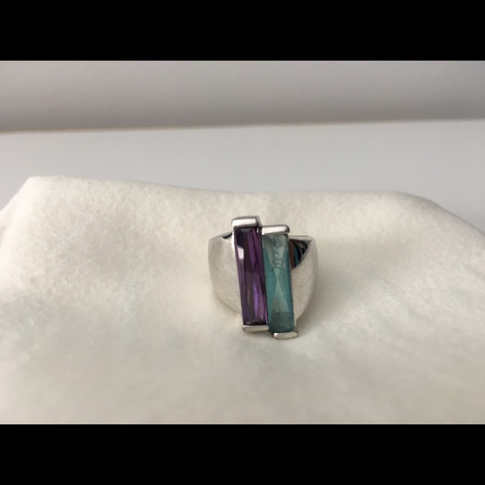 Lia Sophia gem ring